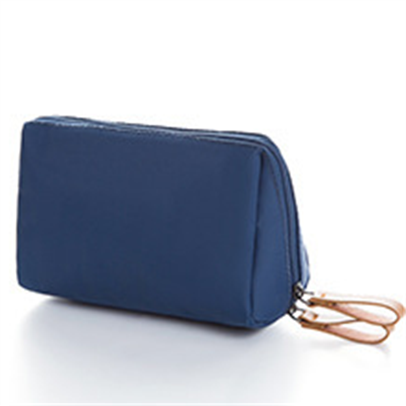 Fashionable Waterproof Makeup Organizer Pouch for Women