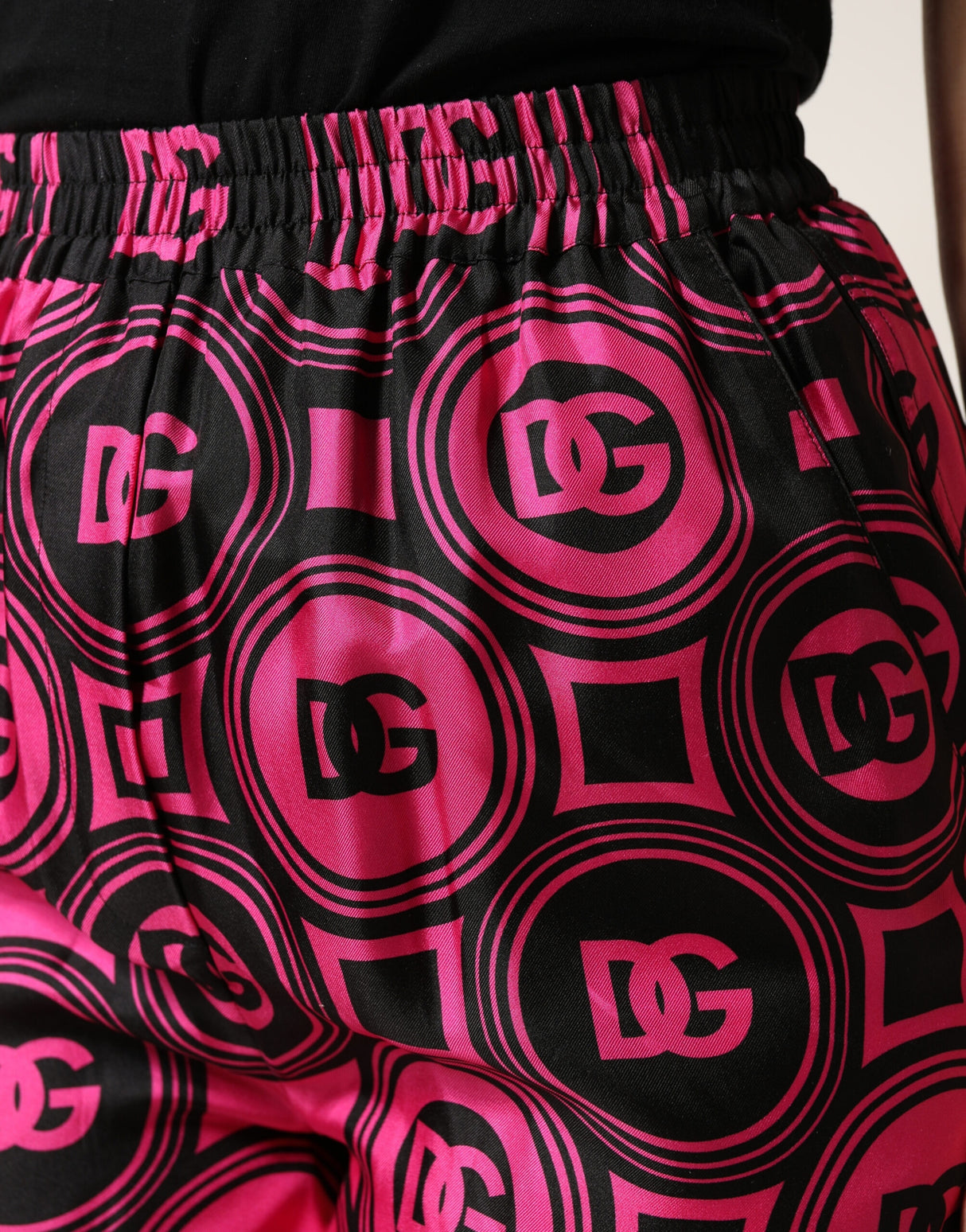 Dolce & Gabbana Black Fuchsia Silk Logo Elastic Waist Shorts