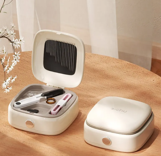 Magnetic Sewing Kit