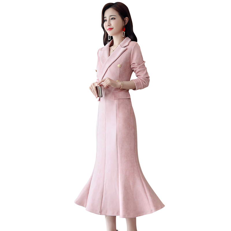 Stylish V-Neck Midi Dress with Trendy Color Block Design