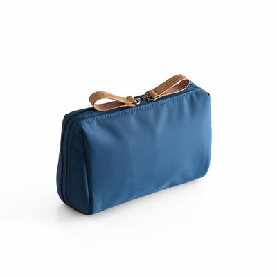 Fashionable Waterproof Makeup Organizer Pouch for Women