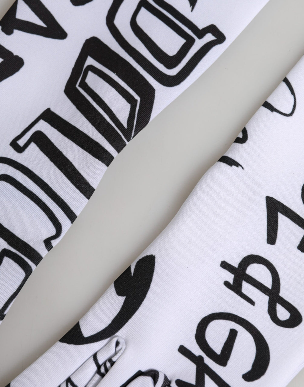 Dolce & Gabbana Black White DG Logo Elbow Length Mitten Gloves