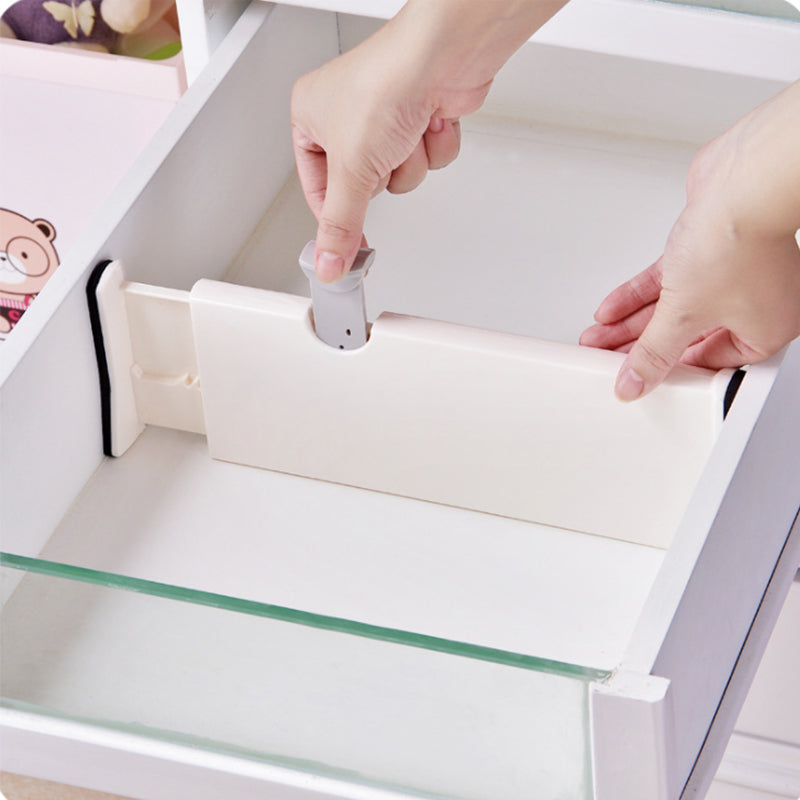 Telescoping Shelving Organizer for Space Efficiency