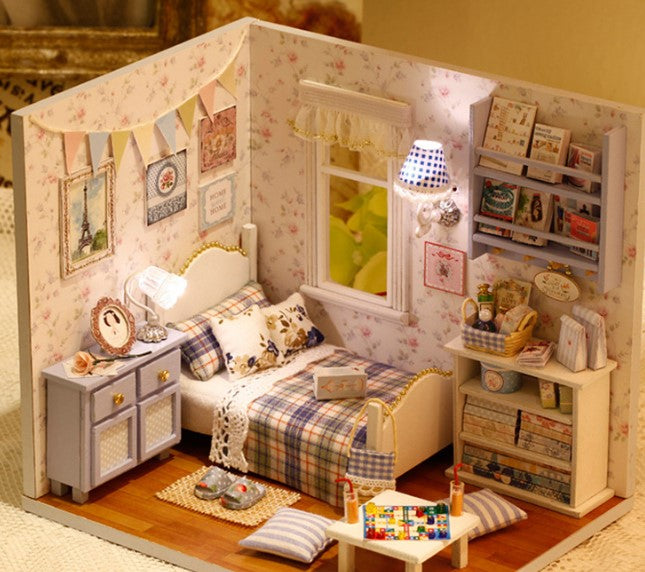 DIY Mini House with Lights - Craft Assembly Kit