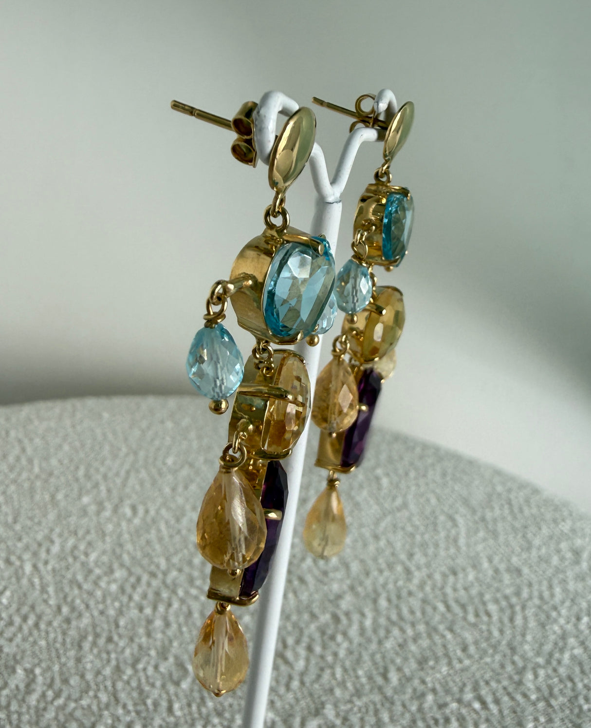 KV Yellow Gold Chandelier Earrings 18Kt - Blue Topaz, Citrine & Amethyst