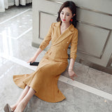 Stylish V-Neck Midi Dress with Trendy Color Block Design