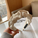 Wide Edge Cloth Hair Band for Women - Retro Style Accessory