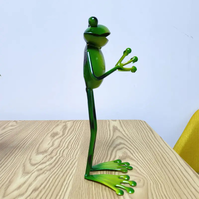 Creative Iron Frog Sculpture for Home and Garden Decor