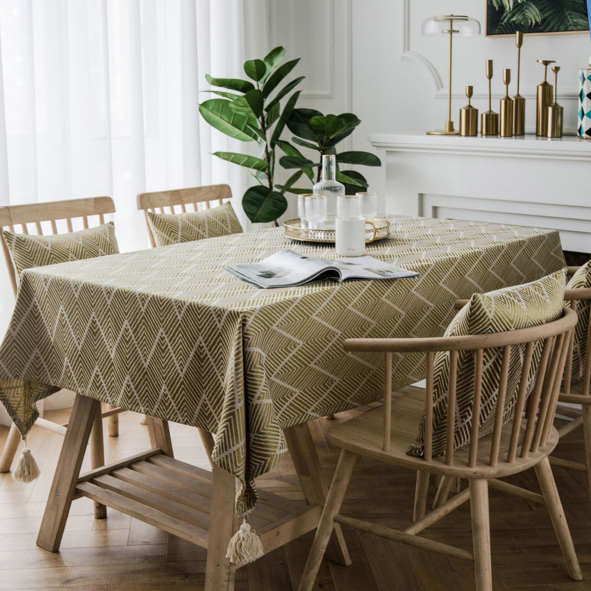 Waterproof Triangular Chevron Tablecloth for Home Use