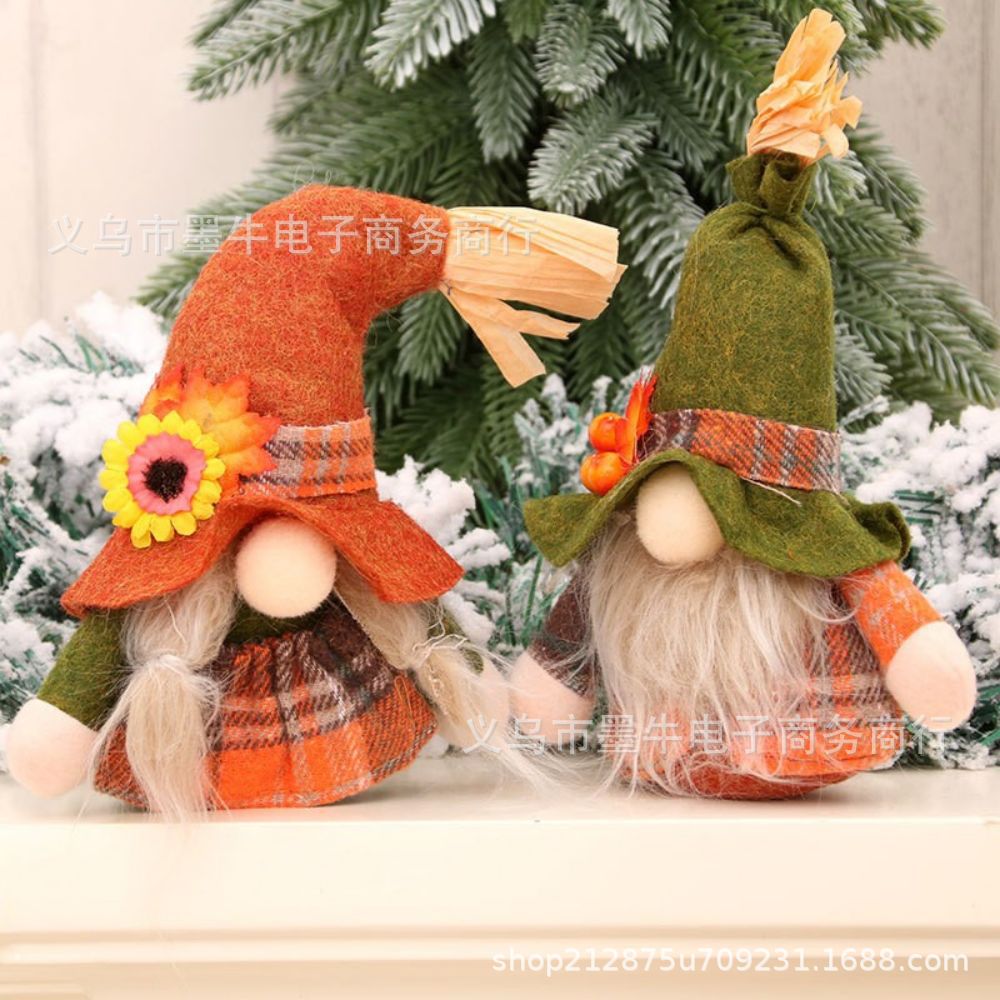 Thanksgiving Couple Figurines with Maple Leaves Decor