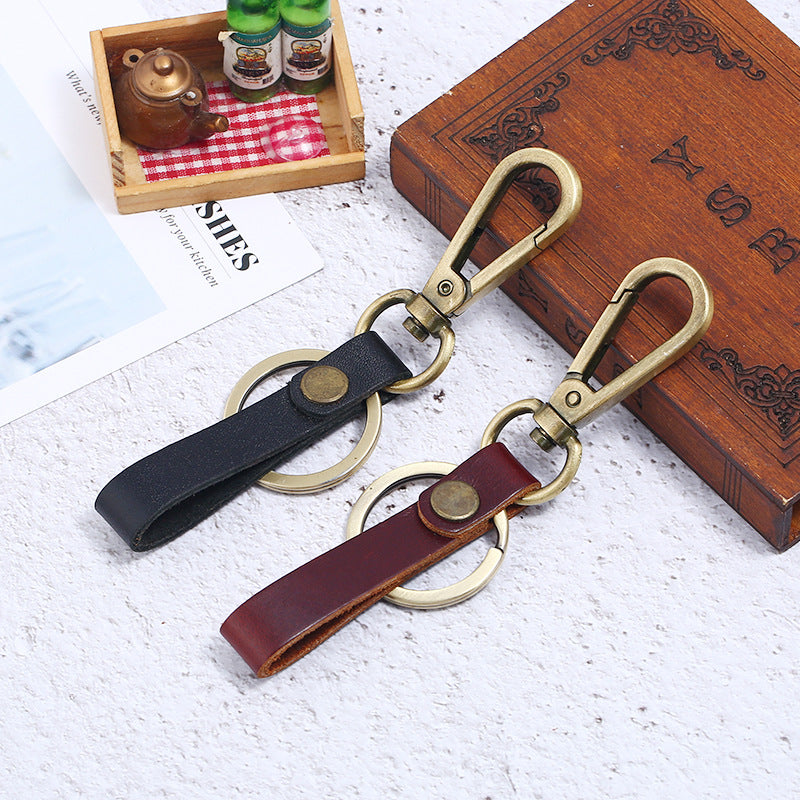 Retro Cowhide Keychain - Personalized Fashion Accessory