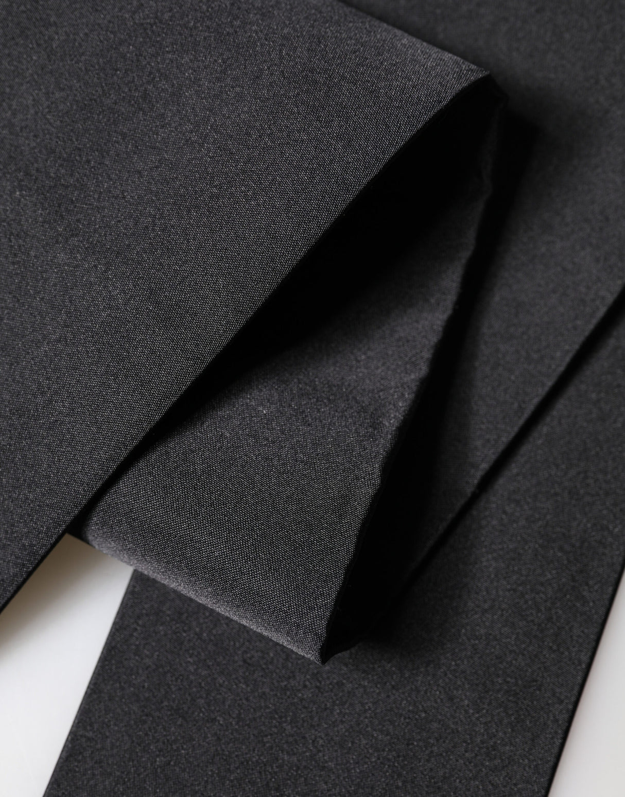 Dolce & Gabbana Black Silk Fringe Neck Wrap Foulard 160.5cm x 8cm  Scarf