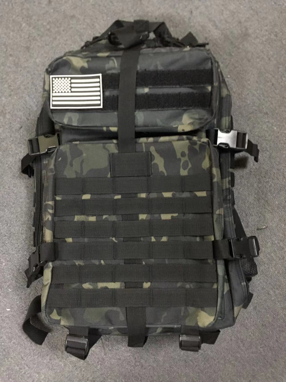 Outdoor Waterproof Tactical Backpack for Hiking/Camping