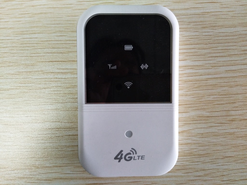 Energy-Saving 4G LTE Portable Car WiFi Router M80