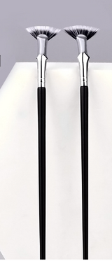 LashFan Mascara Fan Brush (One Piece)