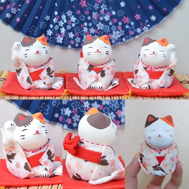 Lucky Cat Car Decoration Figurine