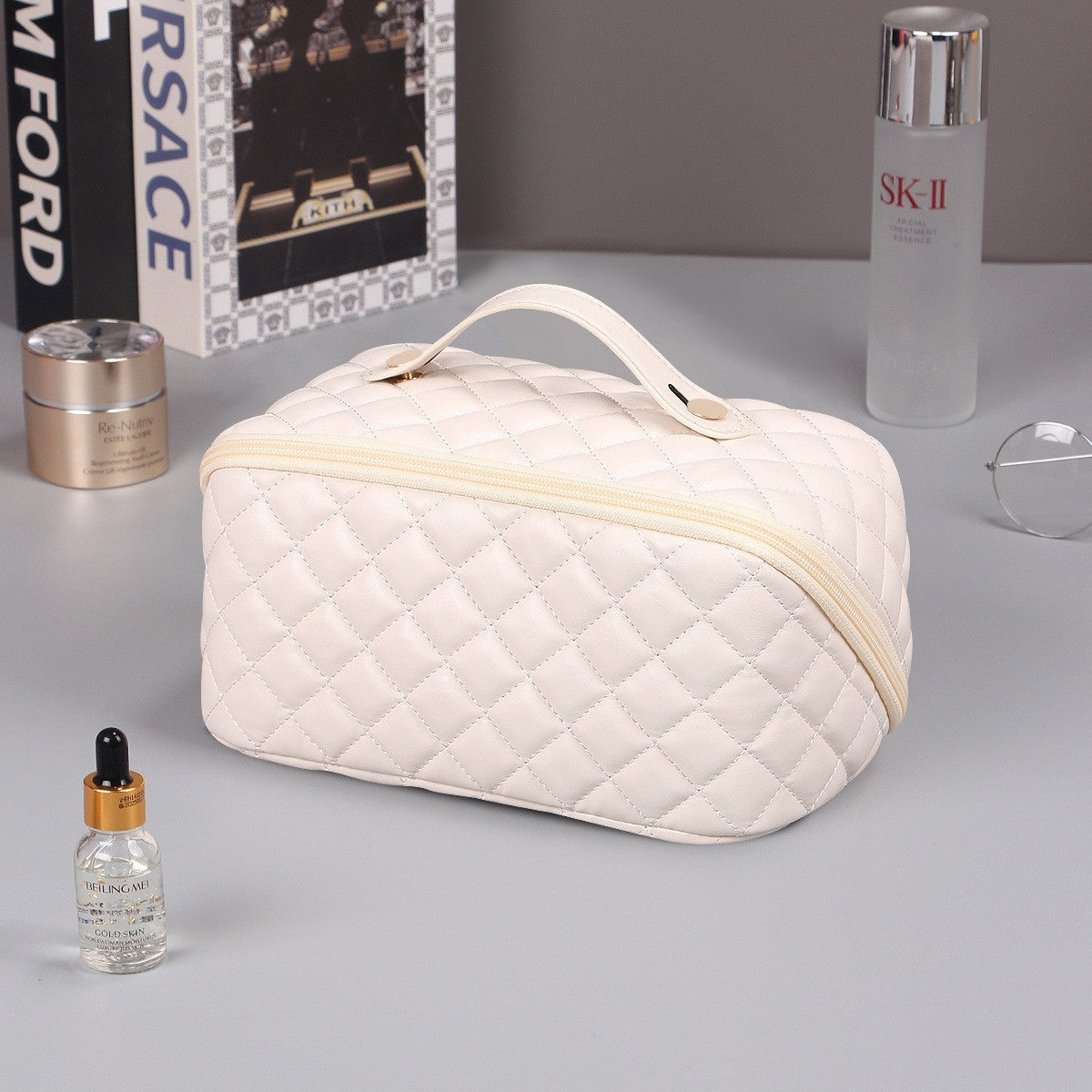Large Capacity Checkered Travel Cosmetic Bag