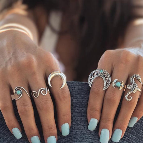 Bohemian Vintage Ring Set with Metal and Crystals
