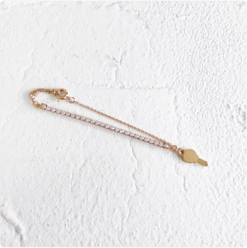 Simple Key Lock Clavicle Necklace