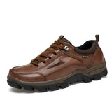 New Soft Sole Suede Leather Hiking and Mountaineering Shoes
