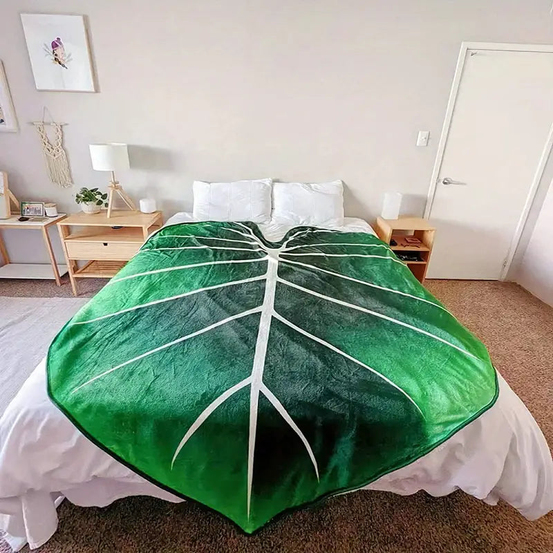 Leaf-Shaped Flannel Blanket for Home and Travel