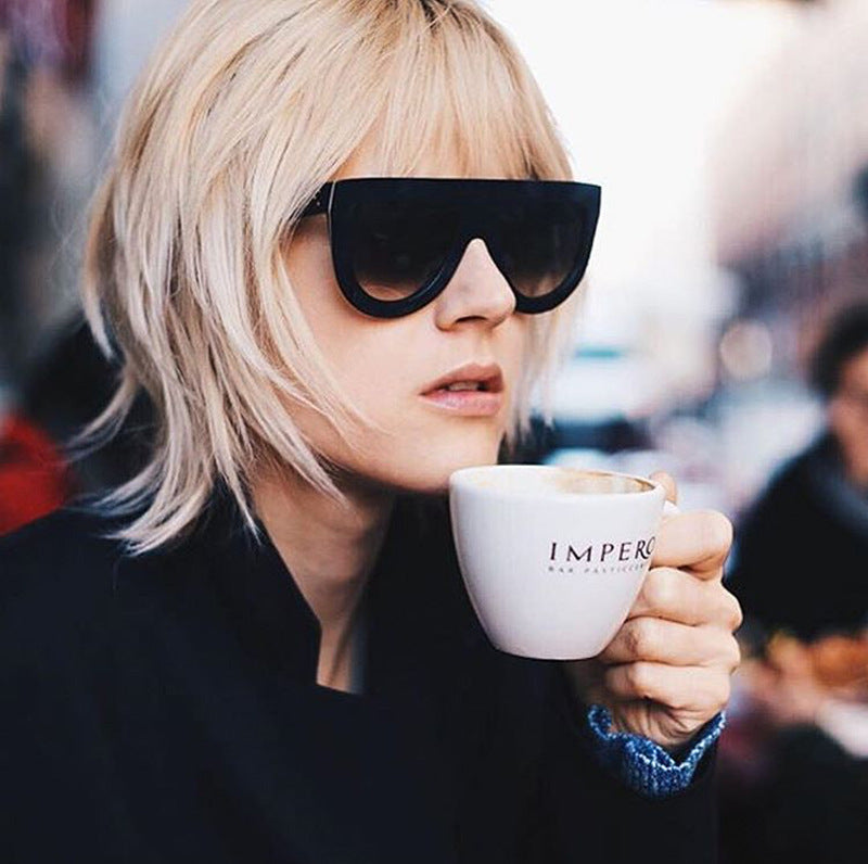 Fashionable Oversized Sunglasses with Studded Design