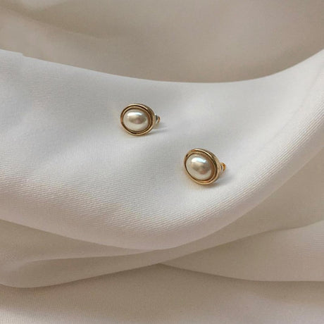 Korean Daily Minimalist Vintage Pearl Stud Earrings