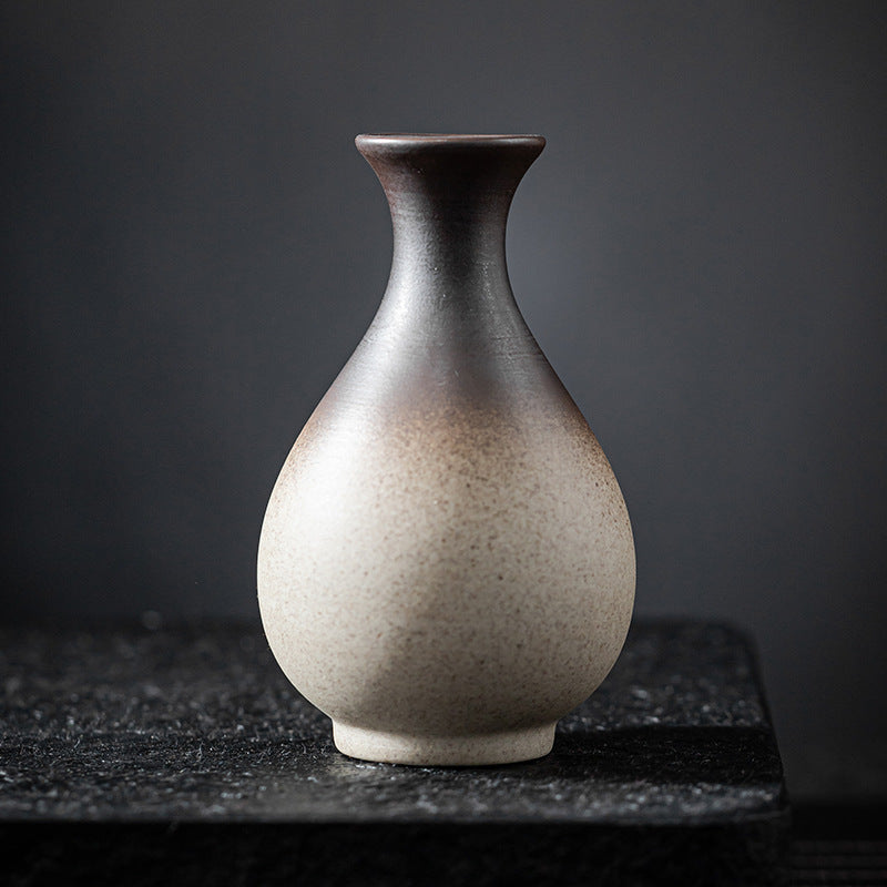 Mini Japanese Ceramic Vase for Home Decoration