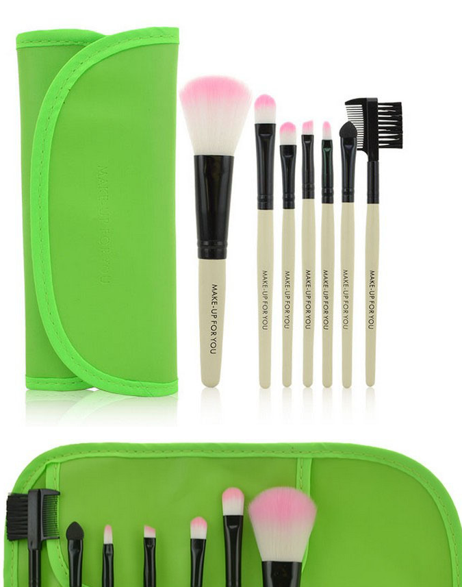 7-Piece Makeup Brush Set with Premium Brush Bag
