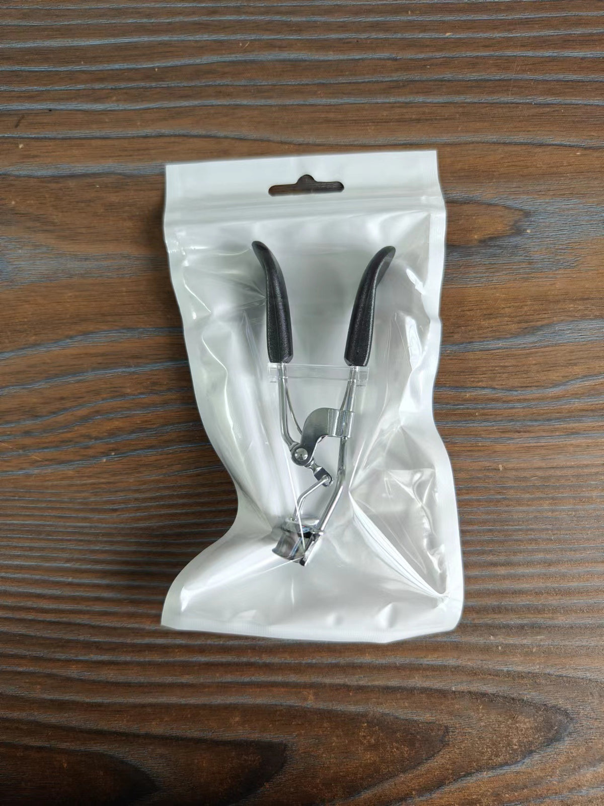 Portable Eyelash Curler for False Lashes and Makeup