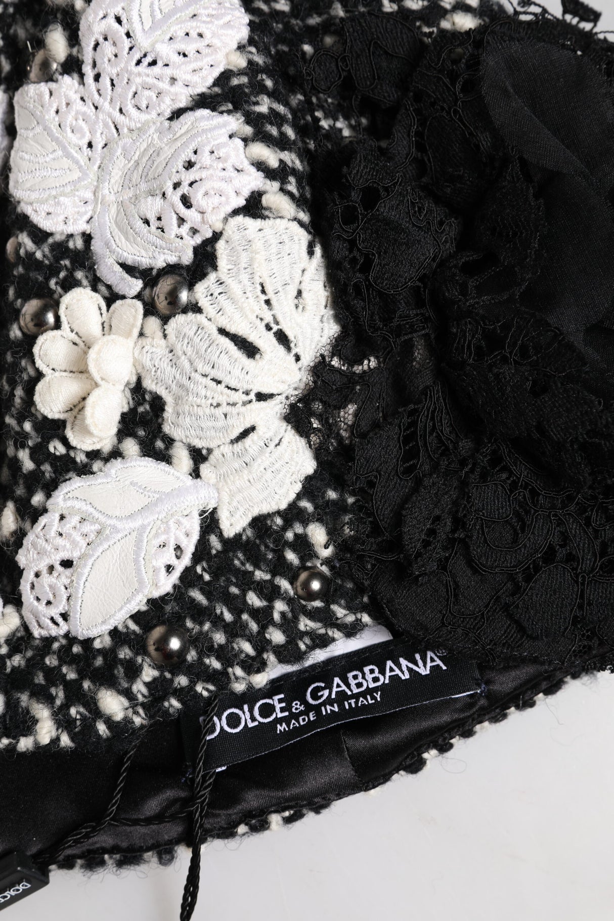 Dolce & Gabbana Black Wool White Floral Embellished Cloche Hat