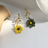 Asymmetrical Daisy Earrings - Korean Minimalist Style