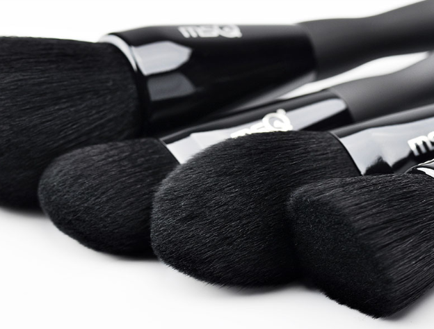 MSQ 10-Piece Black Makeup Brush Set with Magnetic Case