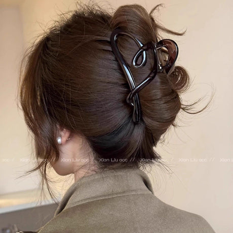 Elegant Matte Black Heart Hair Claw Clip for Women