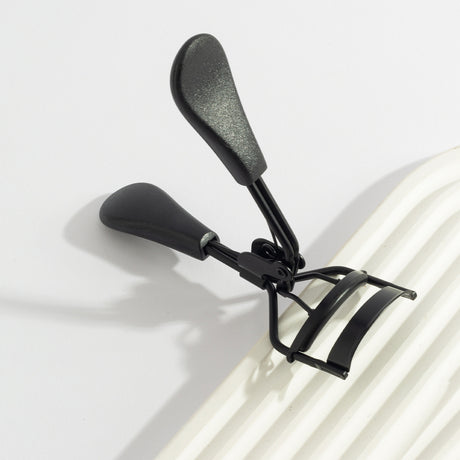 Portable Eyelash Curler for False Lashes and Makeup