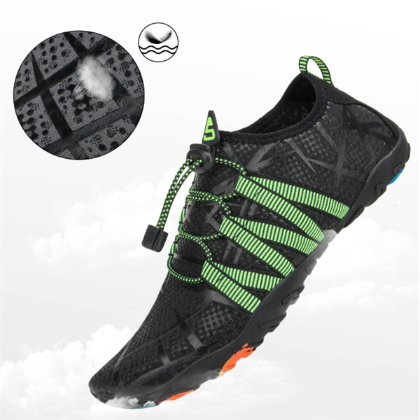 Mesh Outdoor Climbing Sneakers - Slip-On Style