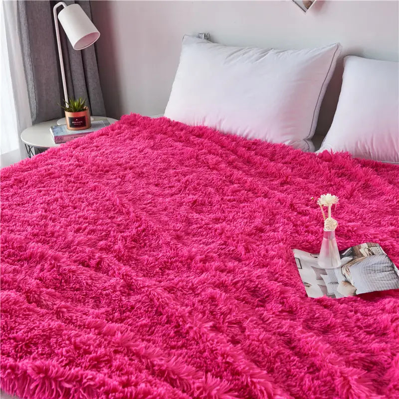 Rose Red Flannel Blanket - Warm Plush for Home & Office