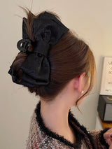 Fugitive Princess Oversized Bowknot Hair Clip for Women