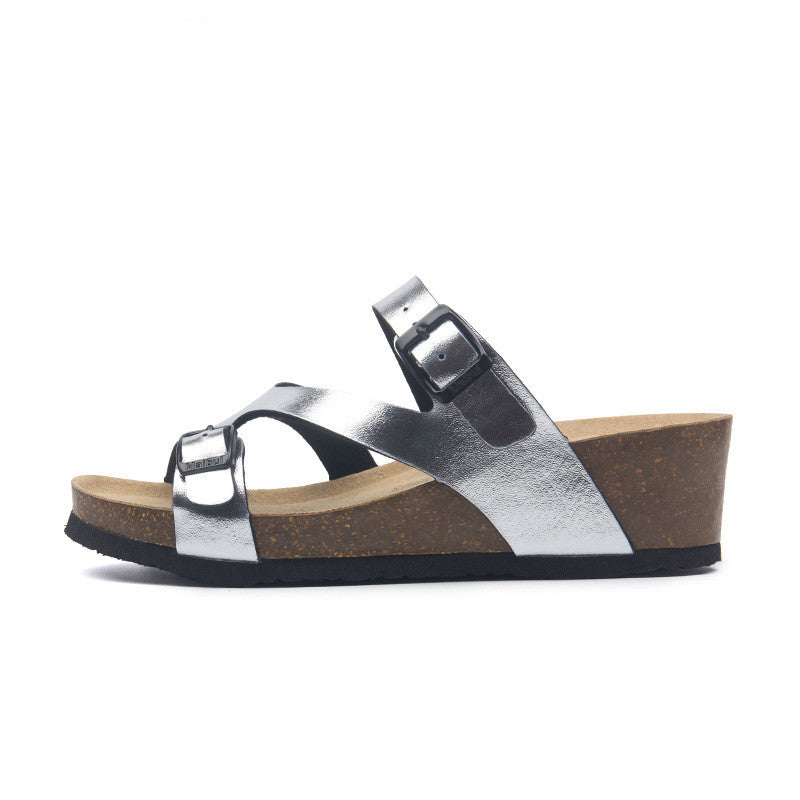 Cork Heeled Slippers for Elevated Outdoor Beach Style