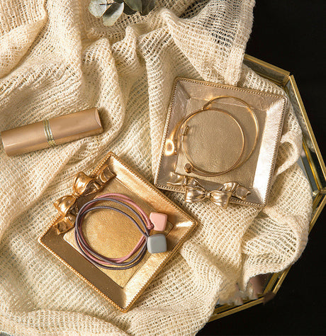 Nordic Vintage Resin Bow Gold Decorative Tray