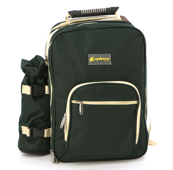 4-Person Picnic Bag with Camping Utensils and Gear