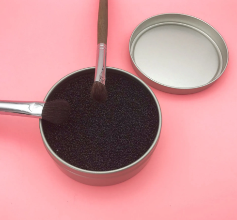 Portable Makeup Brush Cleaning Sponge Box