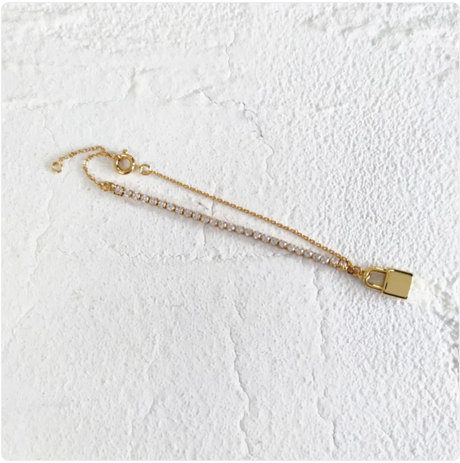Simple Key Lock Clavicle Necklace