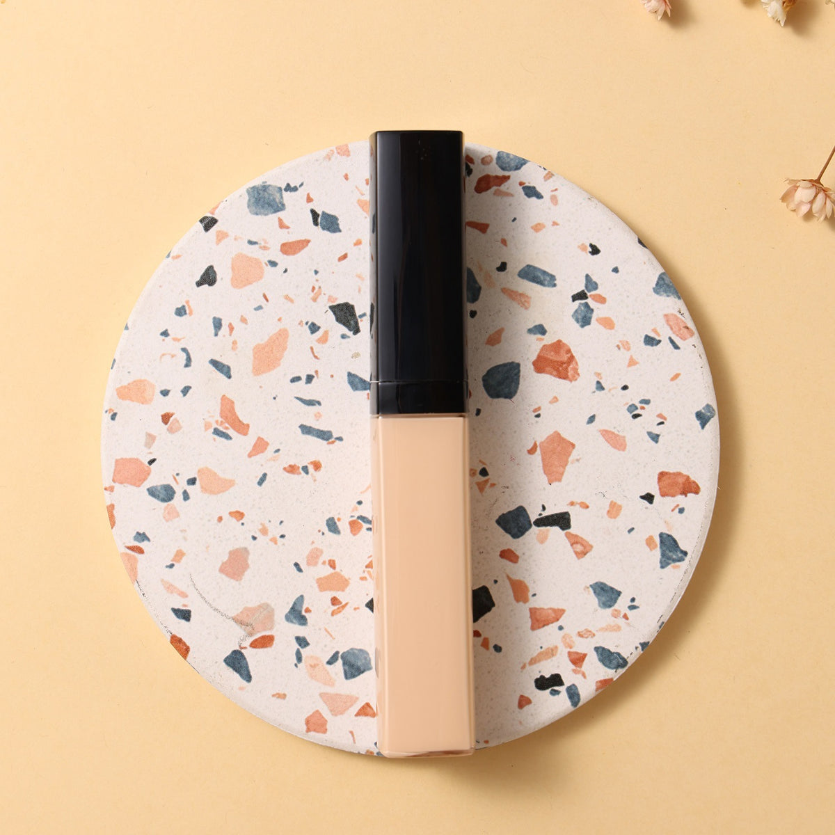 Lightweight Concealer Makeup with 24-Hour Hydration