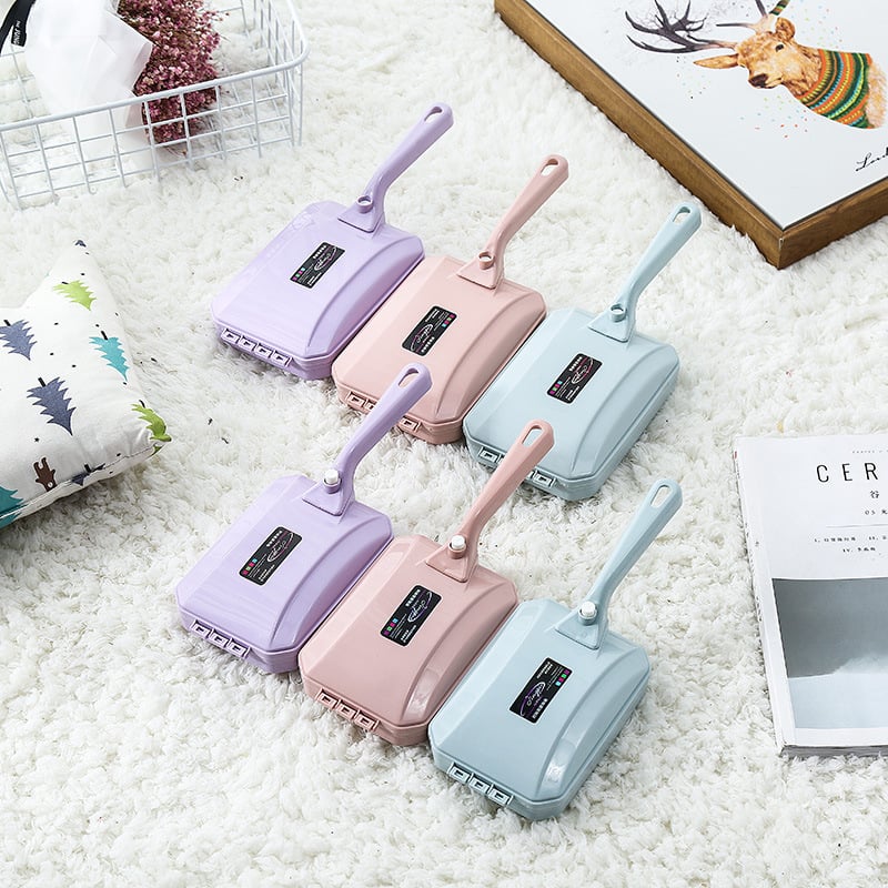 Electrostatic Dusting Brush for Household Cleaning