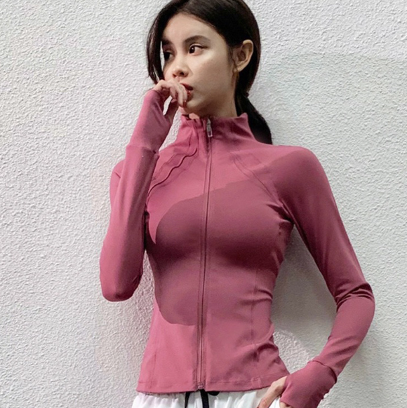 Long Sleeve High Neck Yoga Top for Running and Yoga