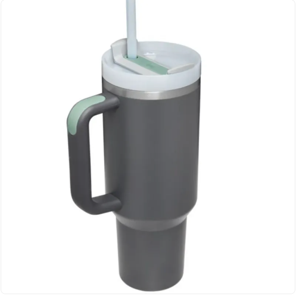High-Capacity Stainless Steel Car Straw Cup - Portable Design
