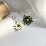 Asymmetrical Daisy Earrings - Korean Minimalist Style
