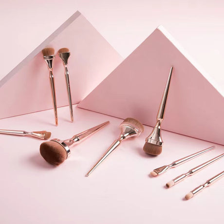 9-Piece Gold Plated Makeup Brush Set for Professionals