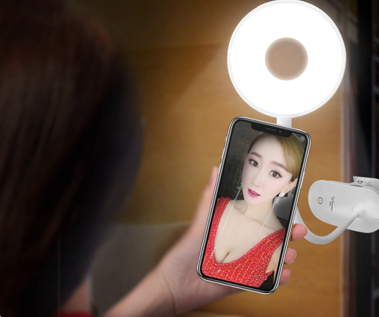 Clip-On Rechargeable Desk Lamp